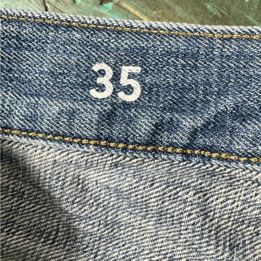 J. Crew Mid-rise Straight Jean Raw Hem Size 35 = Size 20 - Picture 14 of 16
